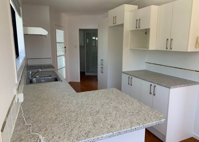  at 121 Waimumu Road, Massey, Waitakere City, Auckland