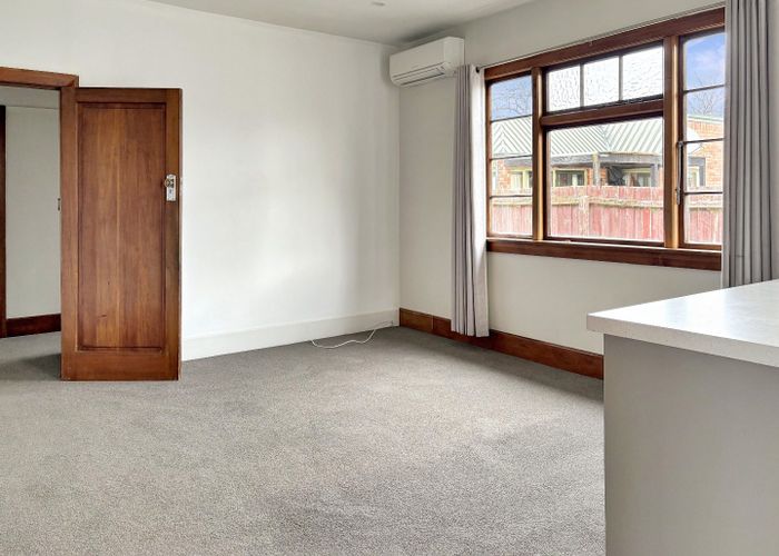  at 19 Oak Grove, Ashburton, Ashburton