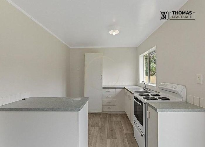  at 2/24 Horlicks Place, Randwick Park, Auckland