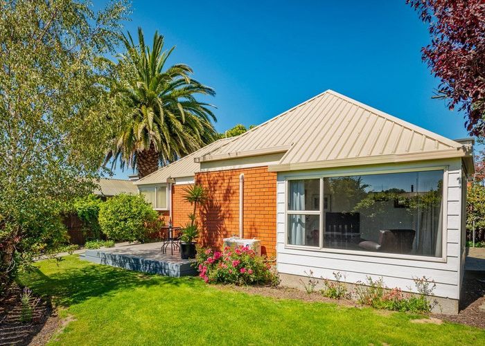  at 1/8 Gatonby Place, Avonhead, Christchurch