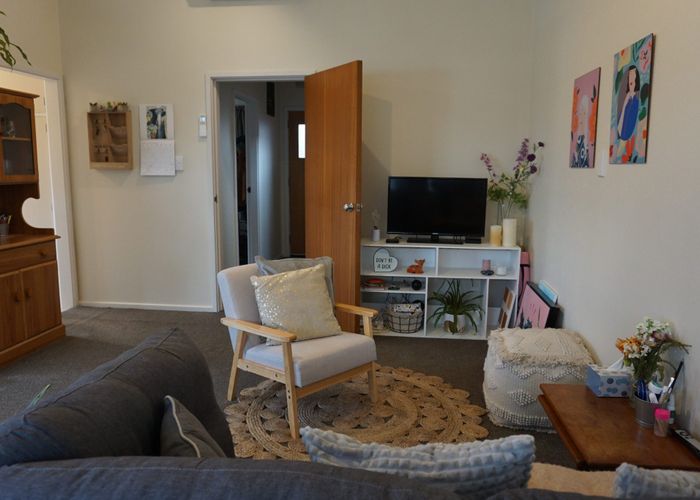  at 1/323 Waimairi Road, Ilam, Christchurch