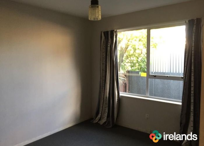  at 2/64 Mathesons Road, Phillipstown, Christchurch