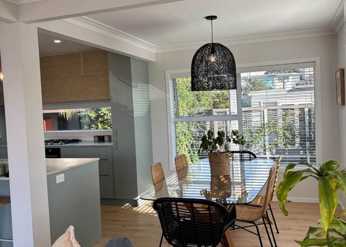  at 2/15 Hauraki Road, Hauraki, North Shore City, Auckland