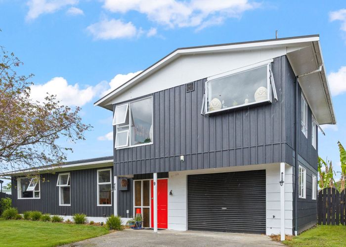  at 9 Meads Place, Bulls, Bulls