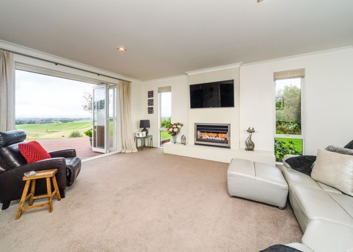  at 61 Sutherland Road, Sanson, Palmerston North