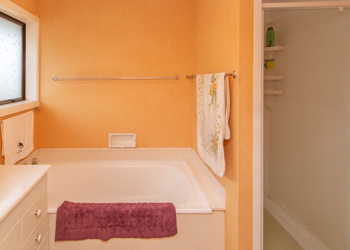  at 20 Glenrowan Avenue, Avondale, Christchurch