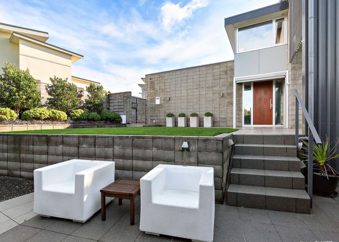  at 21 Bendigo Grove, Newlands, Wellington