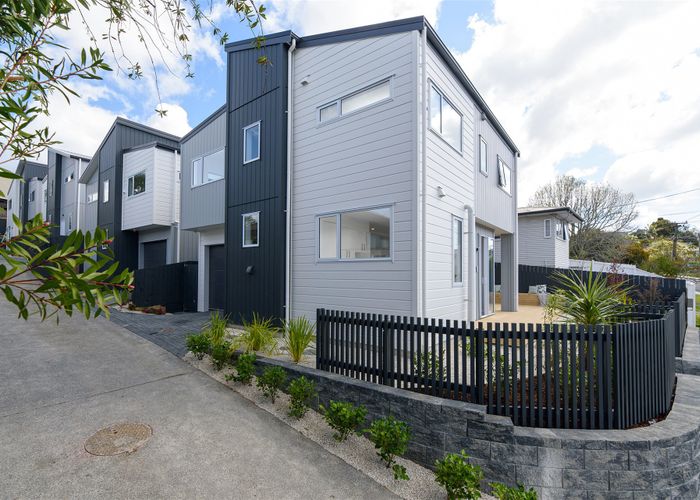  at 30A Becroft Drive, Forrest Hill, Auckland