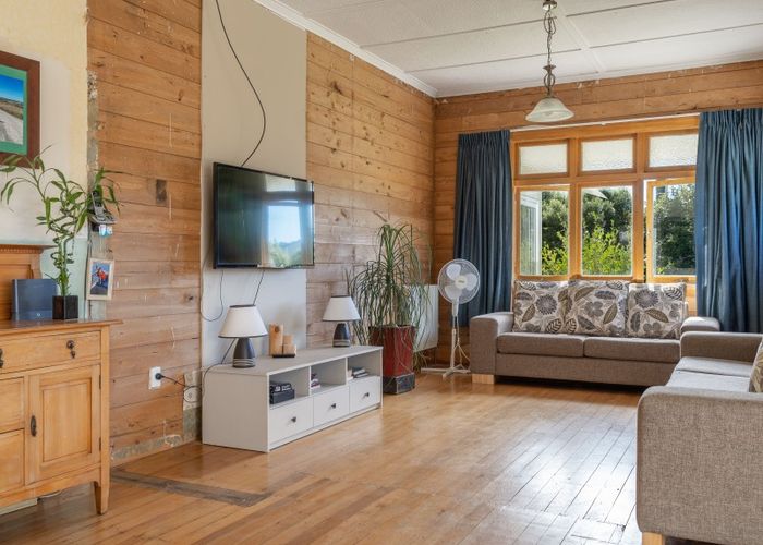  at 27 Matahiwi Road, Matahiwi