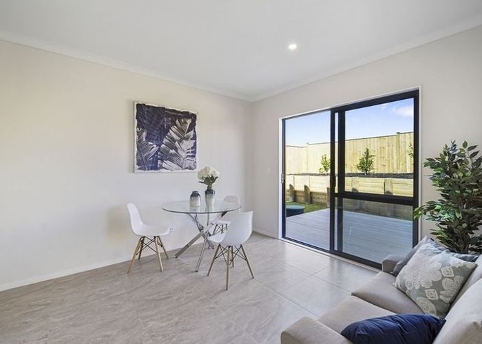  at 5 Eastfield Avenue, Flat Bush, Auckland