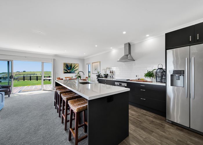  at 2 Konukunuku Way, Omata, New Plymouth