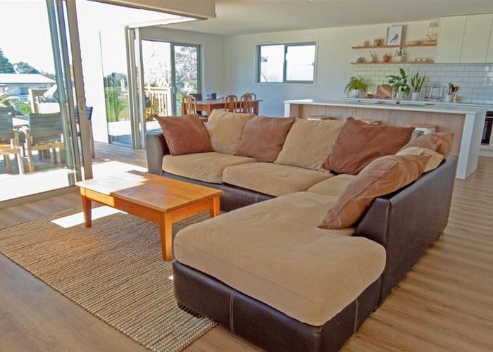  at 24 Ross Place, Whiritoa, Waihi