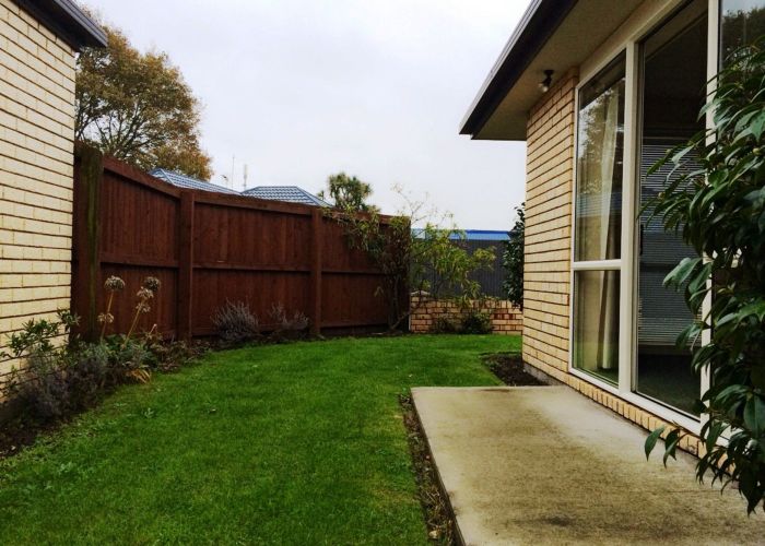 at 2/13 Sylvan Street, Hillmorton, Christchurch