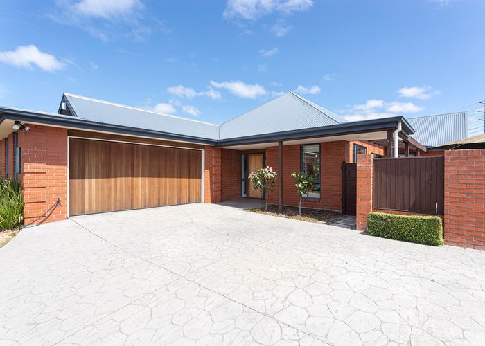  at 53 Chesterfield Mews, Russley, Christchurch
