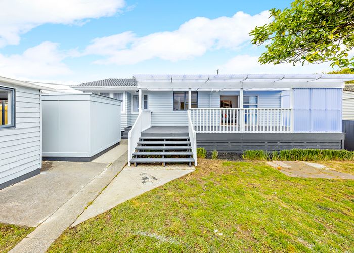  at 26 Chingford Close, Mangere, Auckland