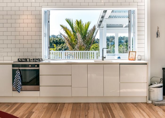  at 44 Lannan Road, Surfdale, Waiheke Island