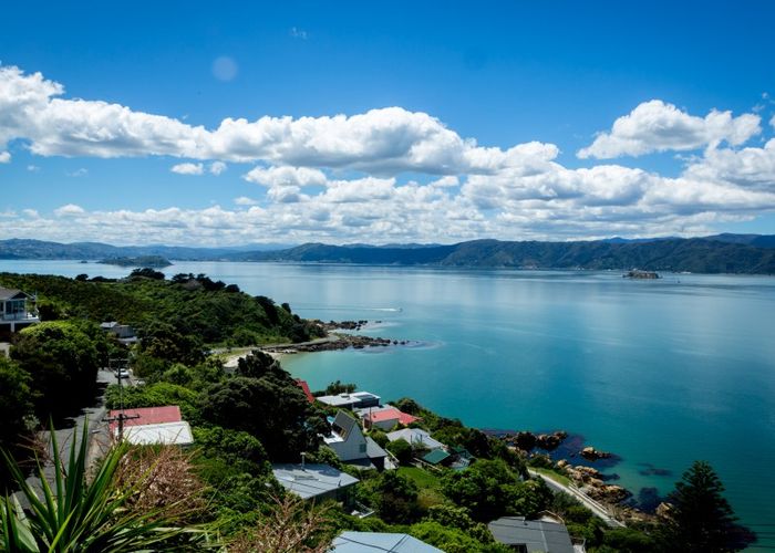  at 11 Fortification Road, Karaka Bays, Wellington