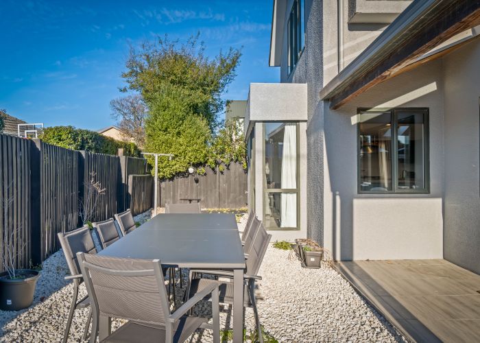  at 2 Chilcombe Street, Ilam, Christchurch