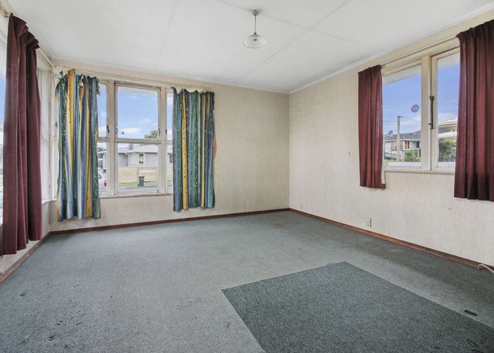  at 3 Grundy Place, Otara, Auckland