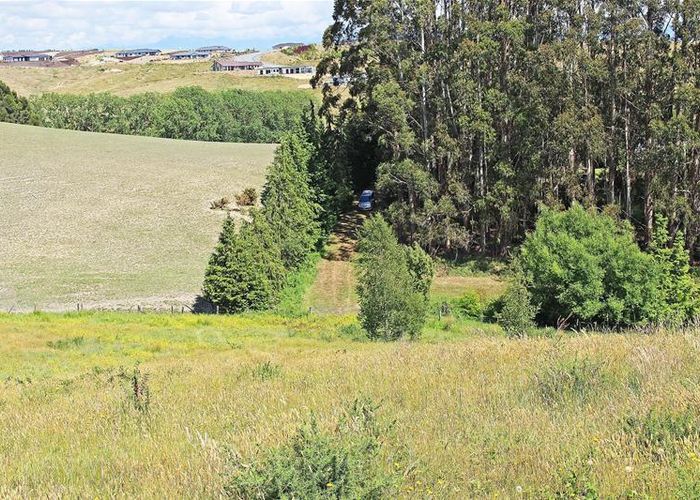 at 27 Maisey Road, Redwood Valley
