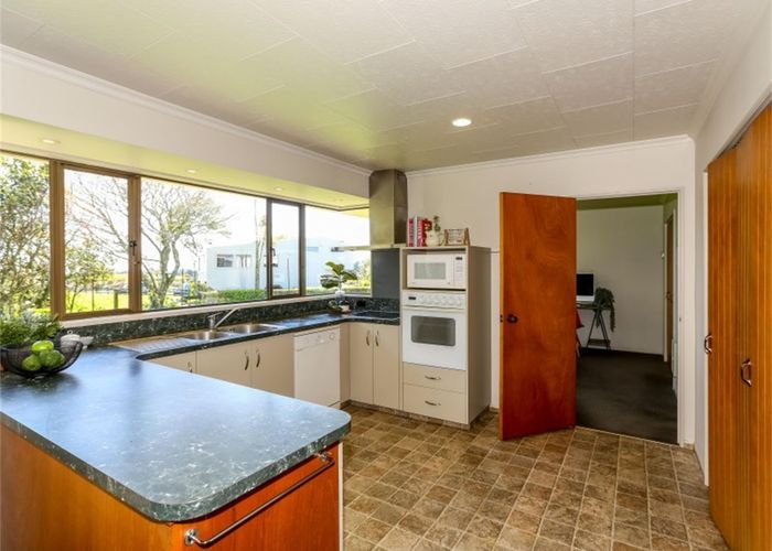  at 1042 Carrington Road, Hurworth, New Plymouth