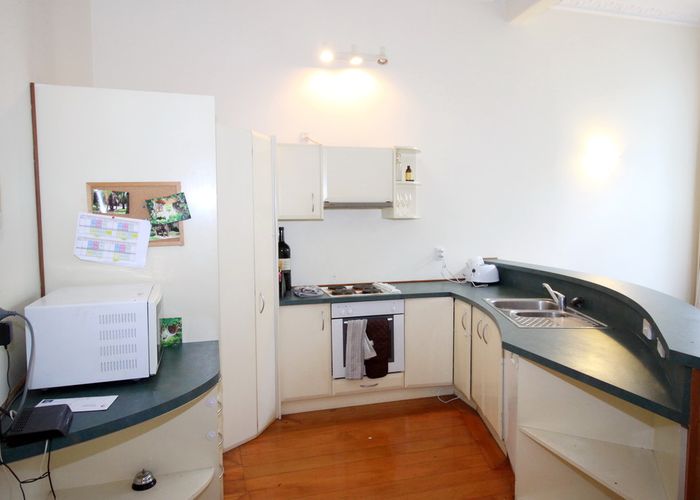  at 8/60 Courtenay Place, Te Aro, Wellington