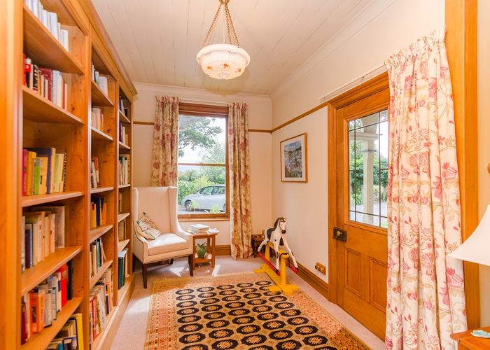 at 8 Hilton Road, Carterton