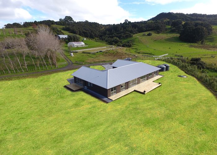  at 318 Upper Waiwera Road, Silverdale