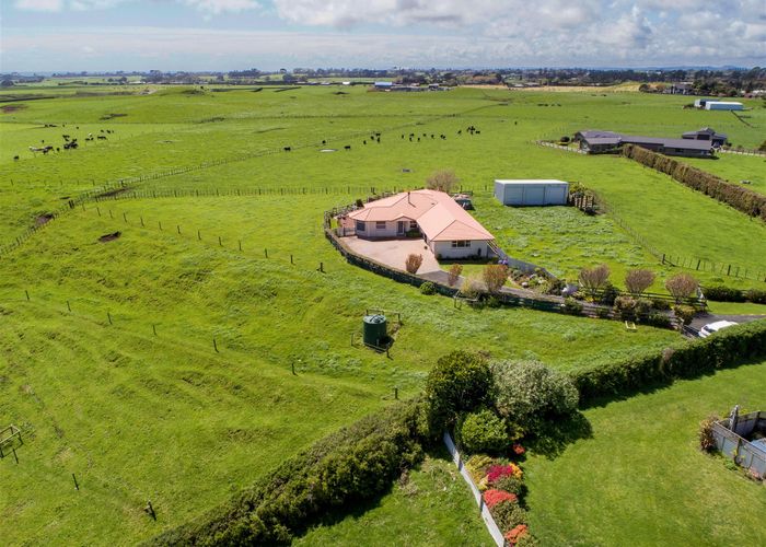  at 10 Old Devon Road, Sentry Hill, New Plymouth