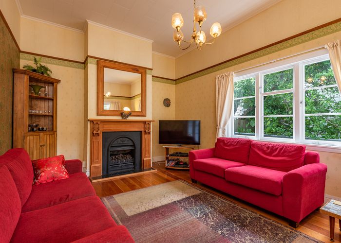  at 88 Clyde Street, Island Bay, Wellington