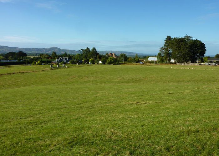 at 18 Tirohanga Road, North Taieri