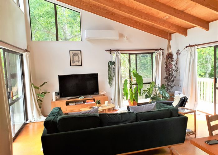  at 2/52B Pleasant Road, Glen Eden, Auckland