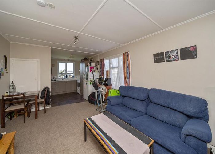  at 84 Ketemarae Road, Normanby, Hawera