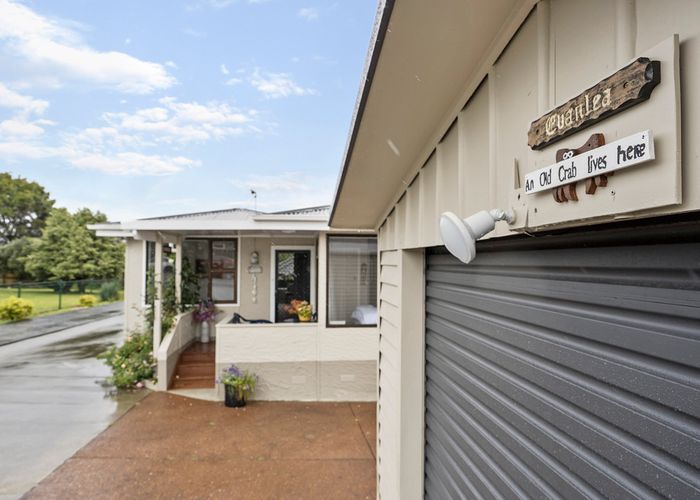  at 44 Evans Road, Weymouth, Auckland