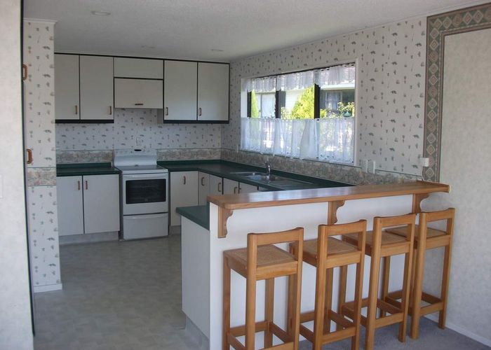  at 70 Mercury Way, Whitby, Porirua