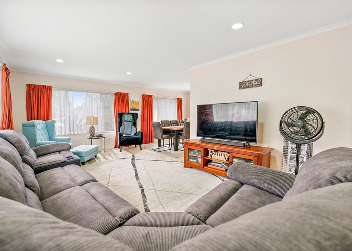  at 39 Blackwood Drive, Wattle Downs, Auckland