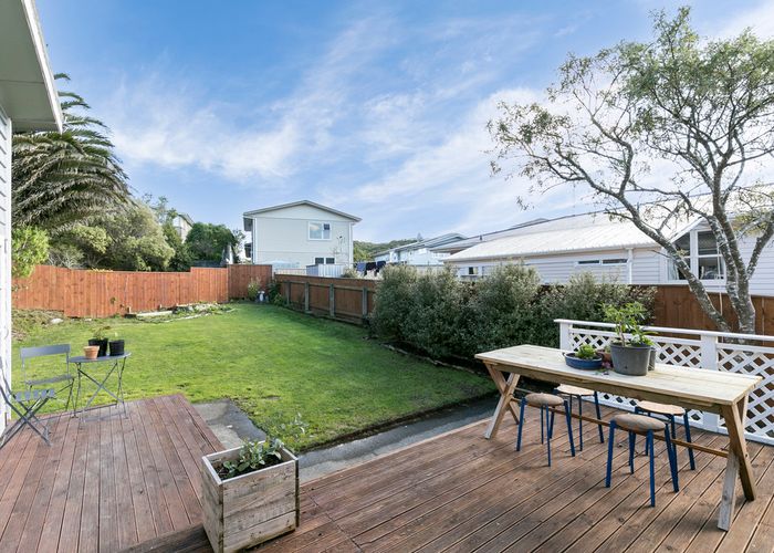  at 1 Cedar Street, Maungaraki, Lower Hutt