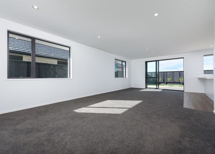  at 8 Harding Drive, Papamoa Beach, Papamoa