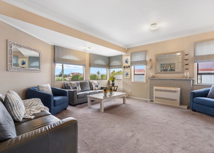  at 521 Hillsborough Road, Mount Roskill, Auckland