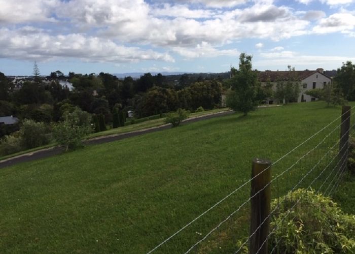  at 215 Gills Road, Albany Heights, Auckland