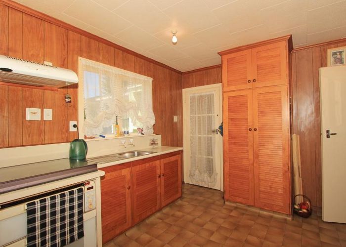  at 39 Wainuiomata Road, Wainuiomata, Lower Hutt