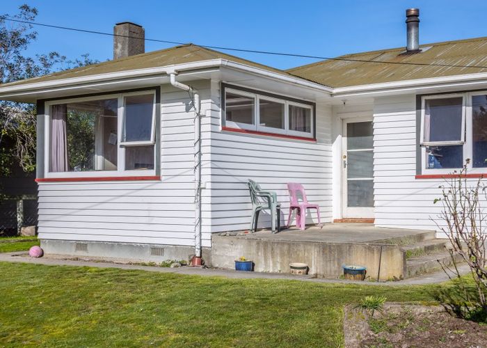  at 105 Oxford Street, Lansdowne, Masterton