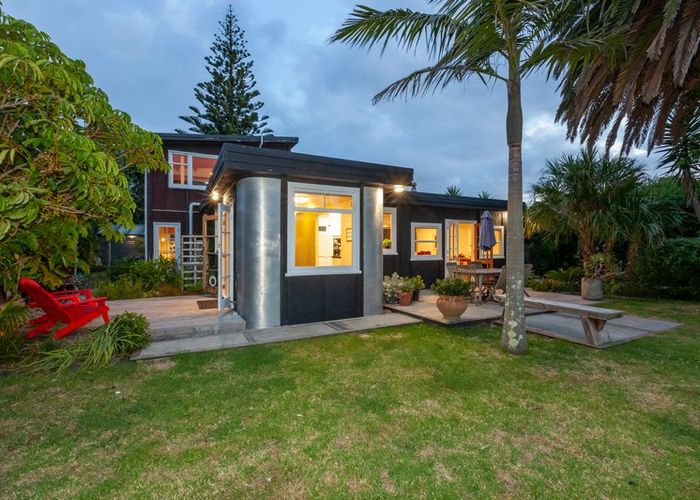  at 44 Ngapaki Street, Waikanae Beach, Waikanae