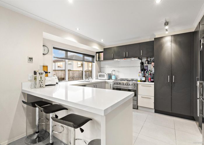  at 32 Pickaberry Avenue, Karaka, Papakura