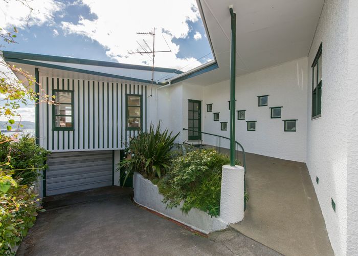  at 4 Kio Road, Hataitai, Wellington