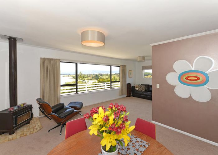  at 6 Bronte Road East, Bronte