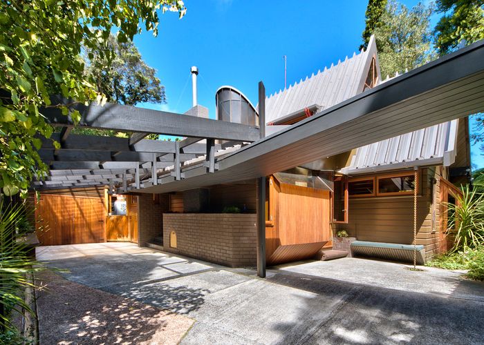  at 12 Taraire RD, Titirangi, Waitakere