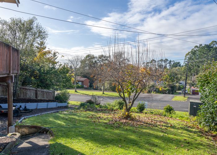  at 15 Acacia Crescent, Glenview, Hamilton
