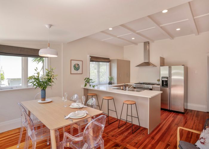  at 32 Clayburn Road, Glen Eden, Auckland