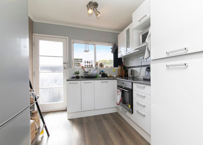  at 8/83 Moana Avenue, Onehunga, Auckland
